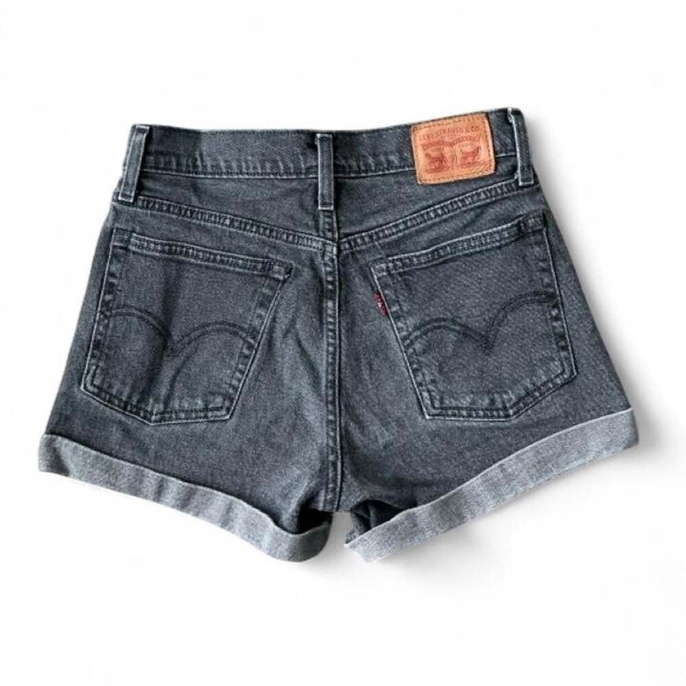 Vintage Levi’s Black Denim Mid Rise Mini Shorts Waist 26”